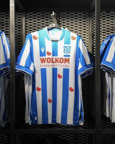 heerenveen_24_25_macron_home_kit_f.jpg