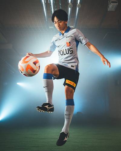 urawa_red_diamonds_2023_away_kit_d.jpeg