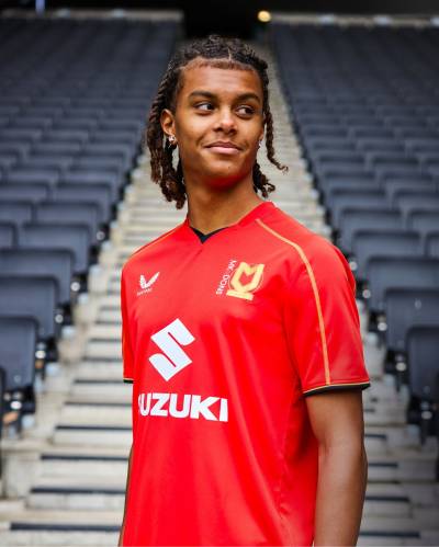milton_keynes_dons_24_25_castore_away_kit_b.jpg