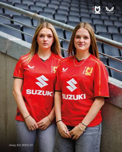 milton_keynes_dons_24_25_castore_away_kit_f.jpg