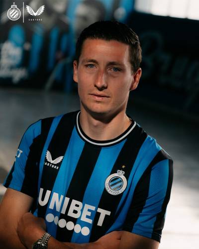 club_brugge_24_25_castore_home_kit_b.jpg