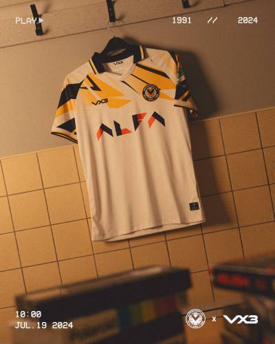 newport_county_24_25_vx3_away_kit_c.jpg