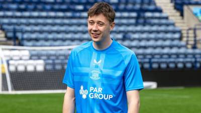 preston_north_end_24_25_castore_away_kit_e.jpg