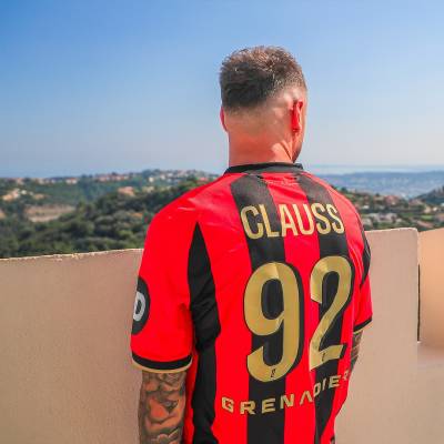 ogc_nice_24_25_le_coq_sportif_home_kit_f.jpg