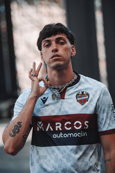 levante_ud_24_25_macron_third_kit_d.jpg