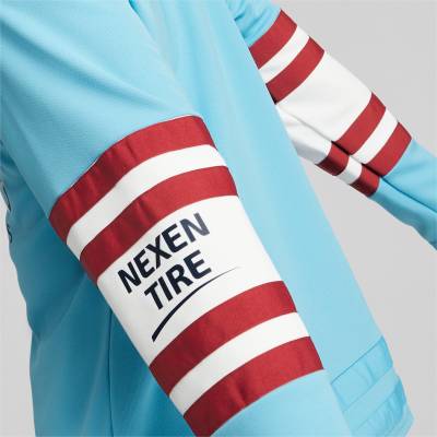 manchester_city_oversized_winter_jersey_c.jpg