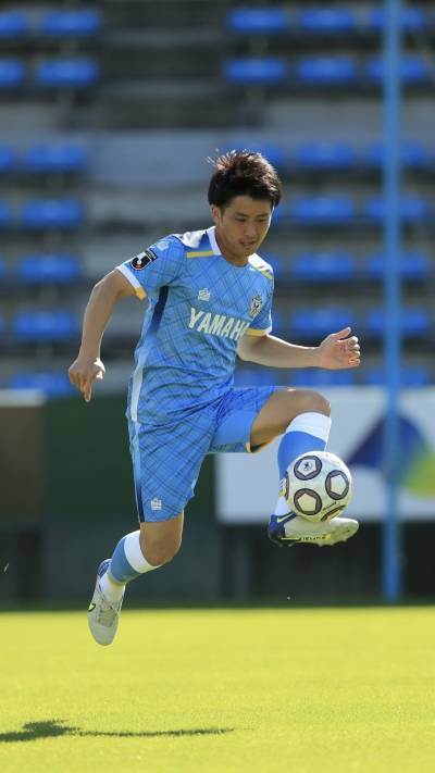 jubilo_iwata_2023_kits_2b.jpeg