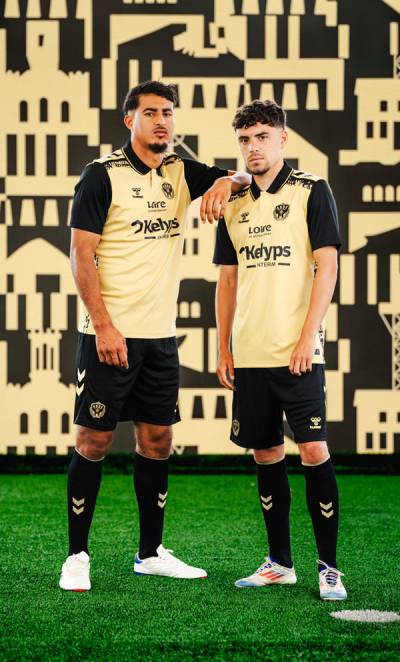 saint_etienne_24_25_hummel_third_kit_c1.jpg