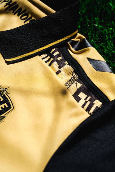 saint_etienne_24_25_hummel_third_kit_d1.jpg