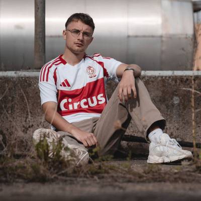 standard_liege_24_25_adidas_third_kit_f.jpg