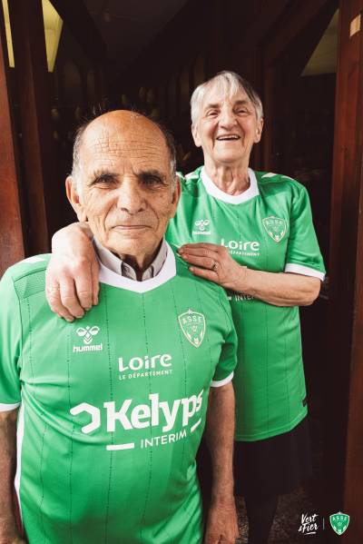 saint_etienne_24_25_hummel_home_kit_c.jpg