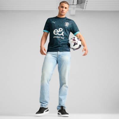 manchester_city_24_25_puma_esports_jersey_4.jpeg