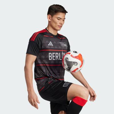 union_berlin_24_25_adidas_away_kit_e1.jpg