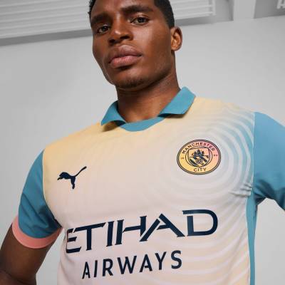 manchester_city_24_25_puma_fourth_kit_03.jpeg