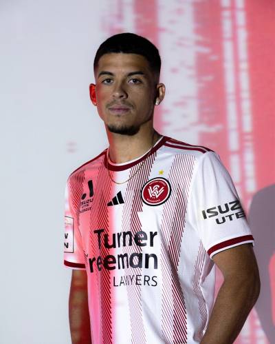 western_sydney_wanderers_24_25_adidas_away_kit_a.jpg