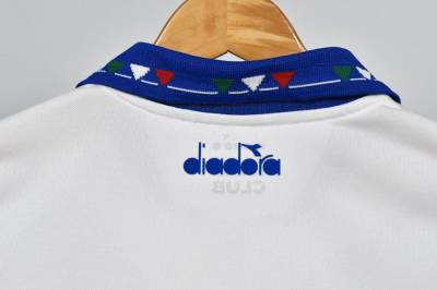 velez_sarsfield_2023_home_kit_e.jpg