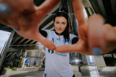 sydney_fc_24_25_under_armour_away_kit_g.jpg