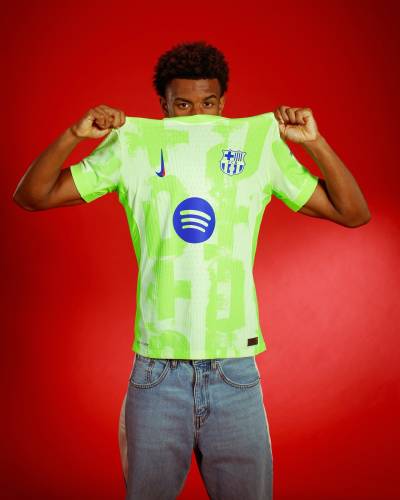 barcelona_24_25_nike_third_kit_a.jpg