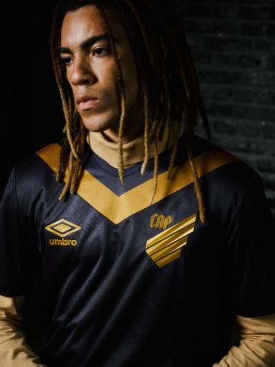 ca_paranaense_2024_umbro_third_kit_0a.jpg