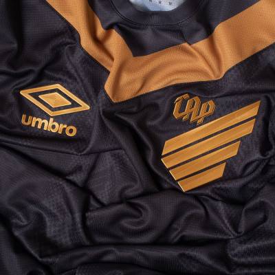 ca_paranaense_2024_umbro_third_kit_4.jpg