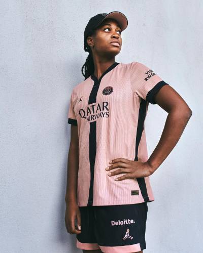 paris_saint_germain_24_25_jordan_third_kit_b.jpg