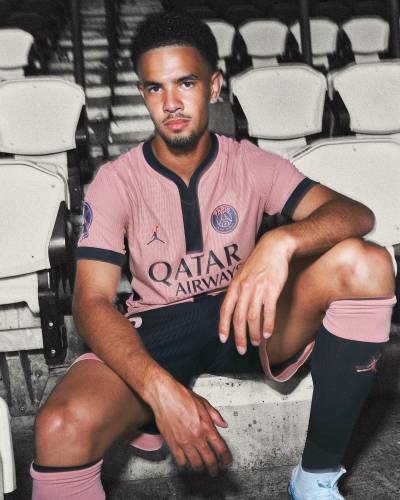 paris_saint_germain_24_25_jordan_third_kit_d1.jpg