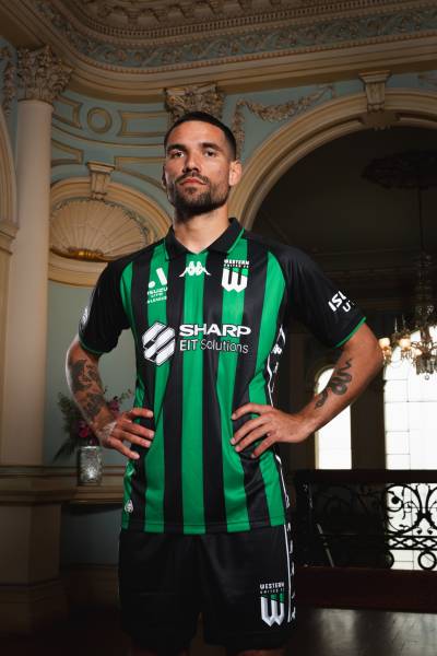 western_united_24_25_kappa_home_kit_a.jpg