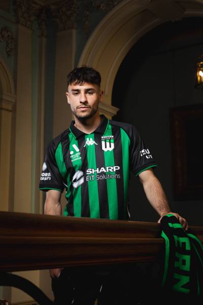 western_united_24_25_kappa_home_kit_b.jpg