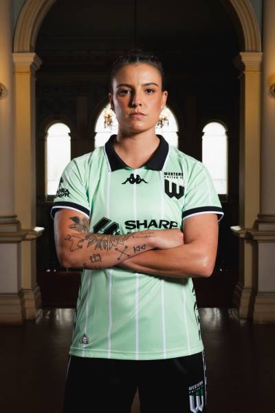western_united_24_25_kappa_away_kit_d.jpg