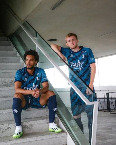 beerschot_24:25_errea_home_kit_a.jpg