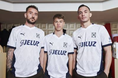 independiente_24_25_puma_away_kit_b1.jpg