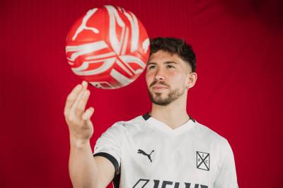 independiente_24_25_puma_away_kit_e.jpeg