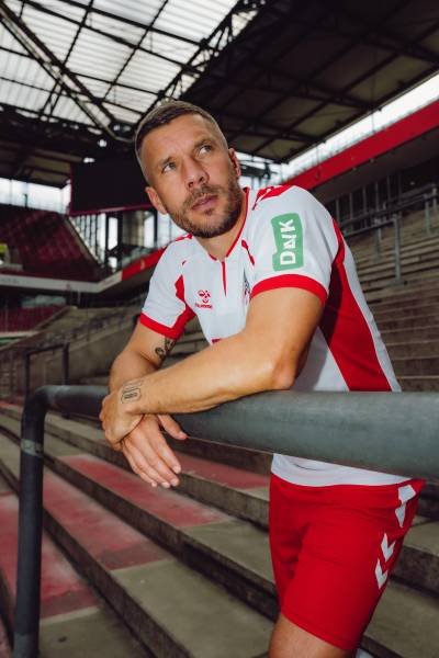 fc_koln_2024_hummel_lp10_jersey_b.jpg