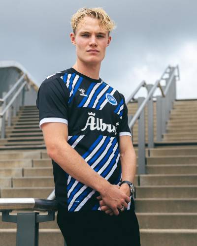 odense_boldklub_2022_hummel_away_kit_9_1.jpg