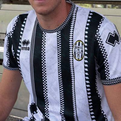 siena_24_25_errea_home_kit_e.jpg