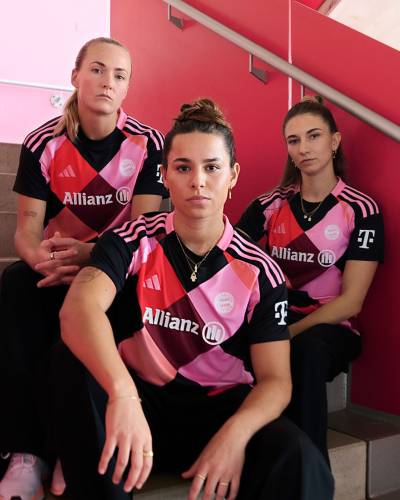 bayern_munich_24_25_womens_special_edition_kit_0b.jpg