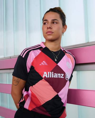 bayern_munich_24_25_womens_special_edition_kit_0c.jpg