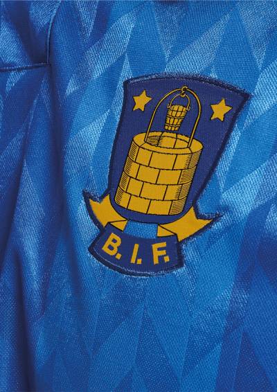 brondby_if_2024_hummel_60th_anniversary_shirt_3.jpg