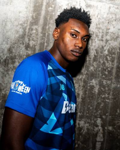 fc_porto_24_25_new_balance_invicta_pre_match_jersey_b.jpg