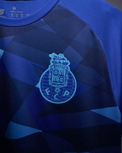 fc_porto_24_25_new_balance_invicta_pre_match_jersey_e.jpeg
