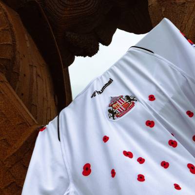 sunderland_2024_remembrance_warm_up_shirt_c.jpg