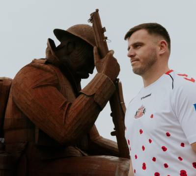 sunderland_2024_remembrance_warm_up_shirt_d.jpg
