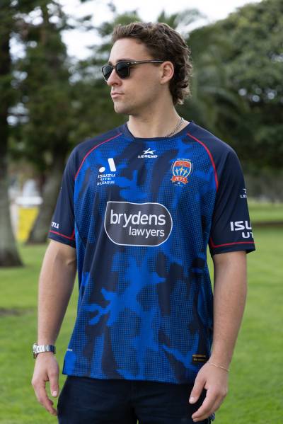 newcastle_jets_24_25_legend_away_kit_a.jpg