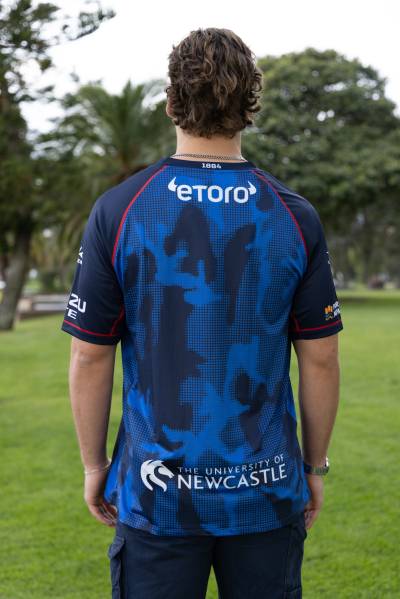 newcastle_jets_24_25_legend_away_kit_b.jpg