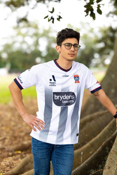 newcastle_jets_24_25_legend_third_kit_1.jpg