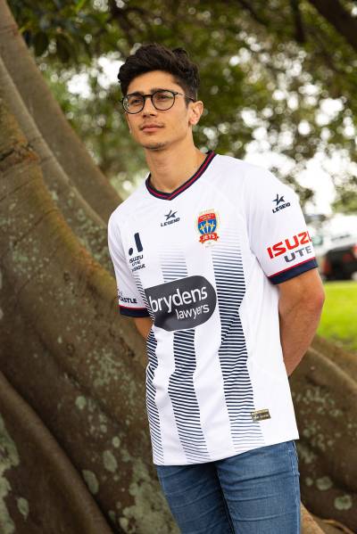 newcastle_jets_24_25_legend_third_kit_3.jpg