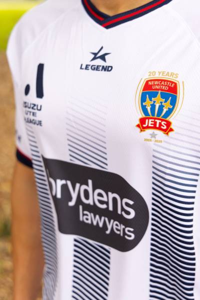 newcastle_jets_24_25_legend_third_kit_4.jpg