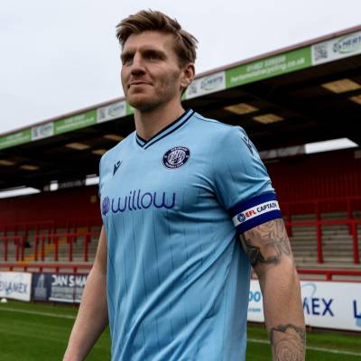 stevenage_24_25_macron_third_kit_a.jpg