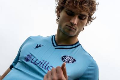 stevenage_24_25_macron_third_kit_v1.jpg
