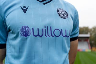 stevenage_24_25_macron_third_kit_v4.jpg